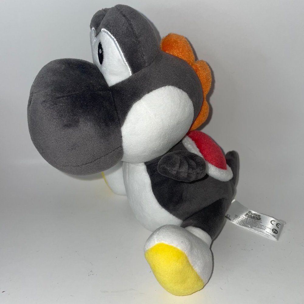 Super Mario Yoshi Plush Grey 7" Stuffed Animal Soft Toy Nintendo Dinosaur Dragon - Picture 4 of 8